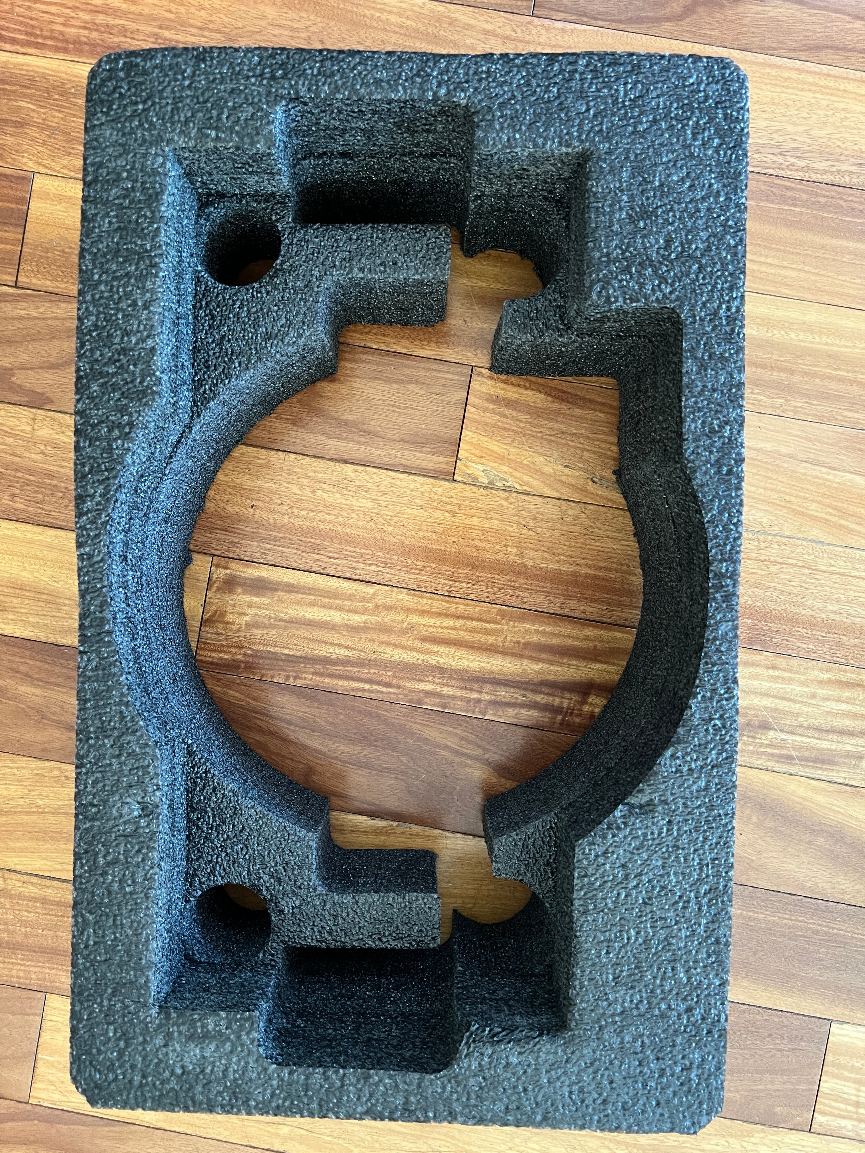 Floating Record dunnage for the vertical turntable.
