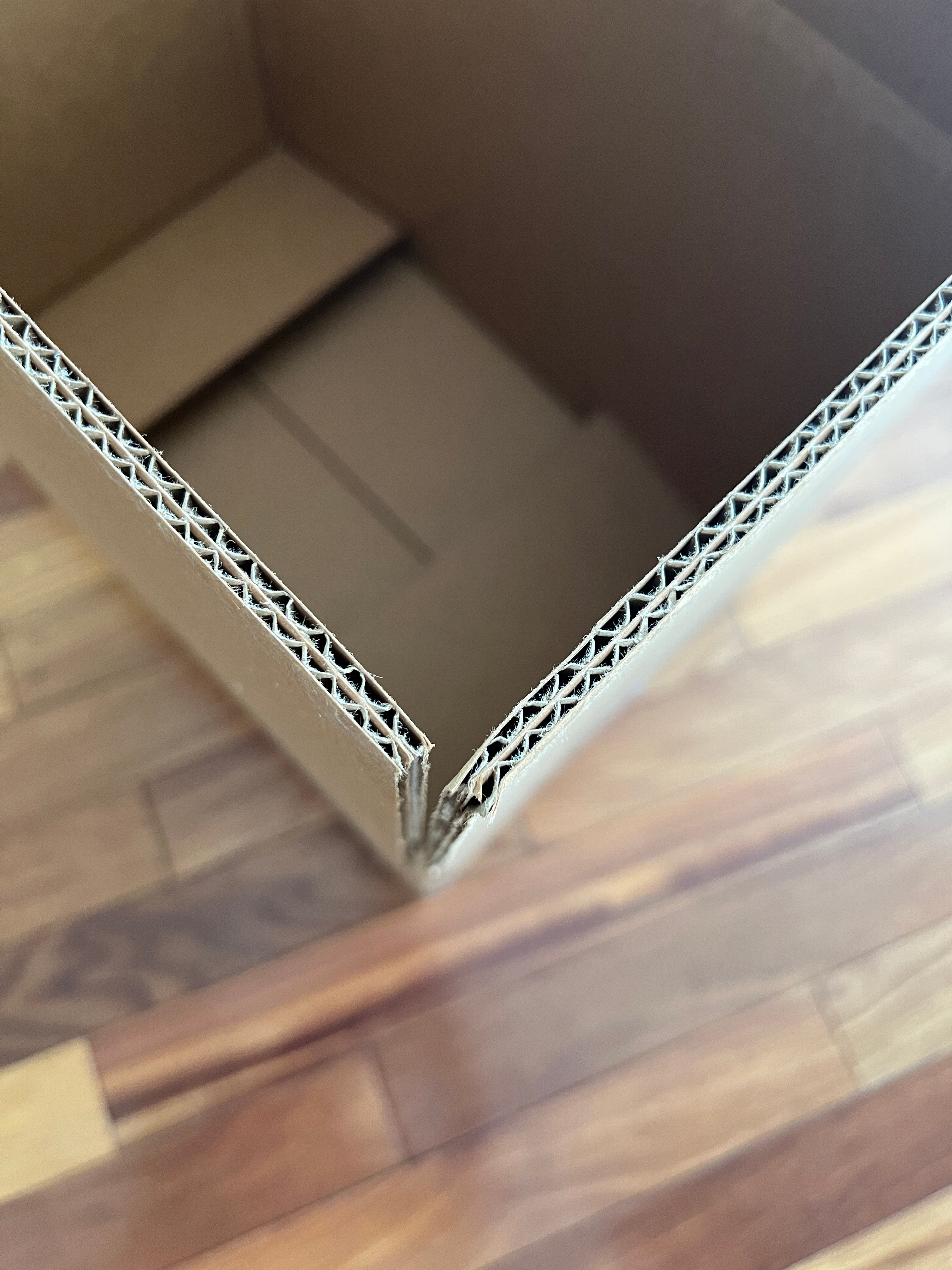 Floating Record Box & Dunnage | Vertical Grooves Store